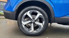 Nissan Qashqai 1.3 DiG-T MH 158 Premiere Edition 5dr Xtronic Petrol Hatchback